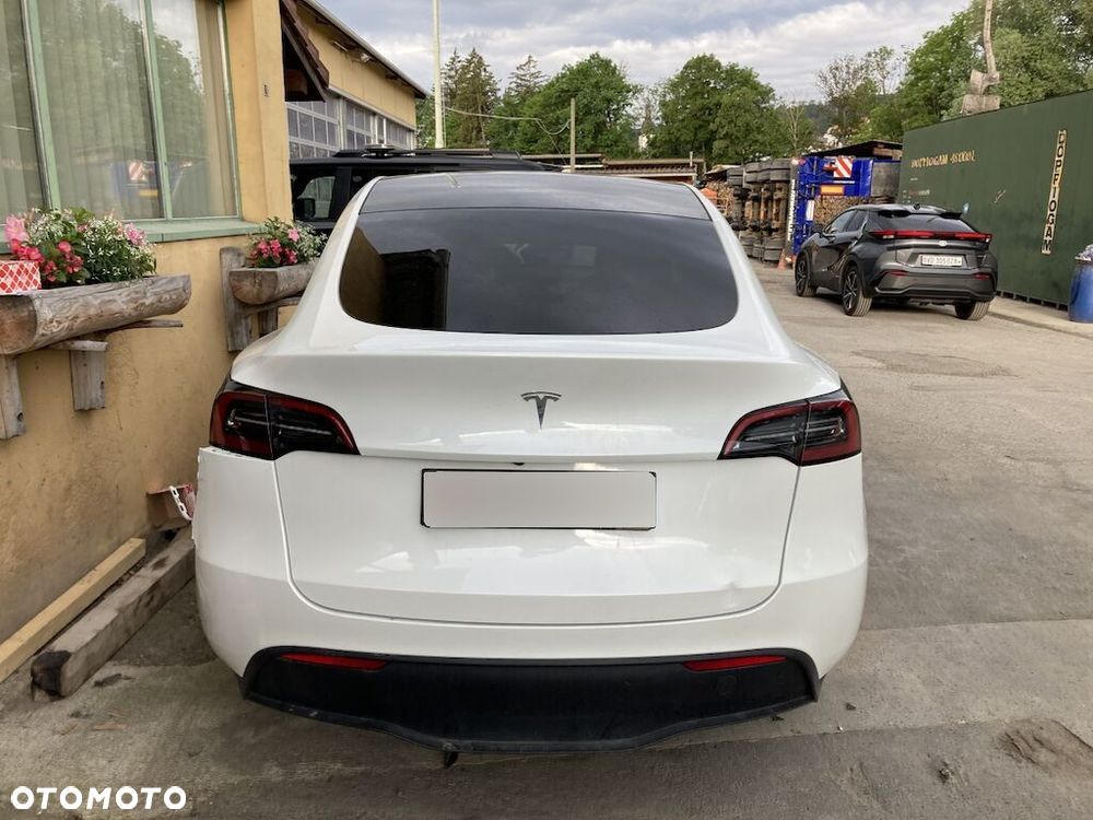 Tesla Model Y Standard - 6