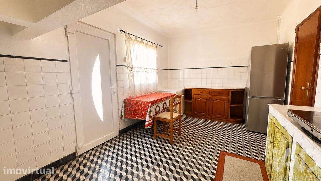 Moradia isolada T4 em Vila de Punhe de 216 m2 - Grande imagem: 3/15