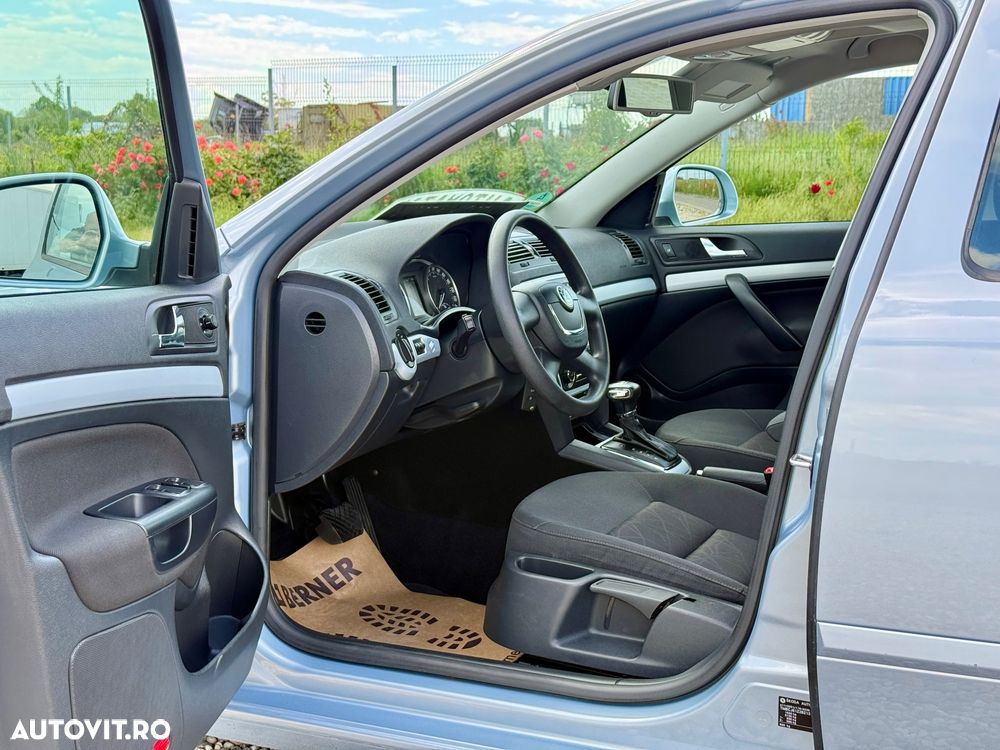 Skoda Octavia 1.4 TSI DSG FAMILY - 6