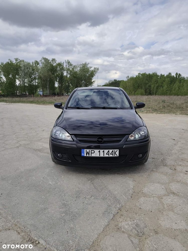 Opel Corsa 1.8 16V GSI - 2