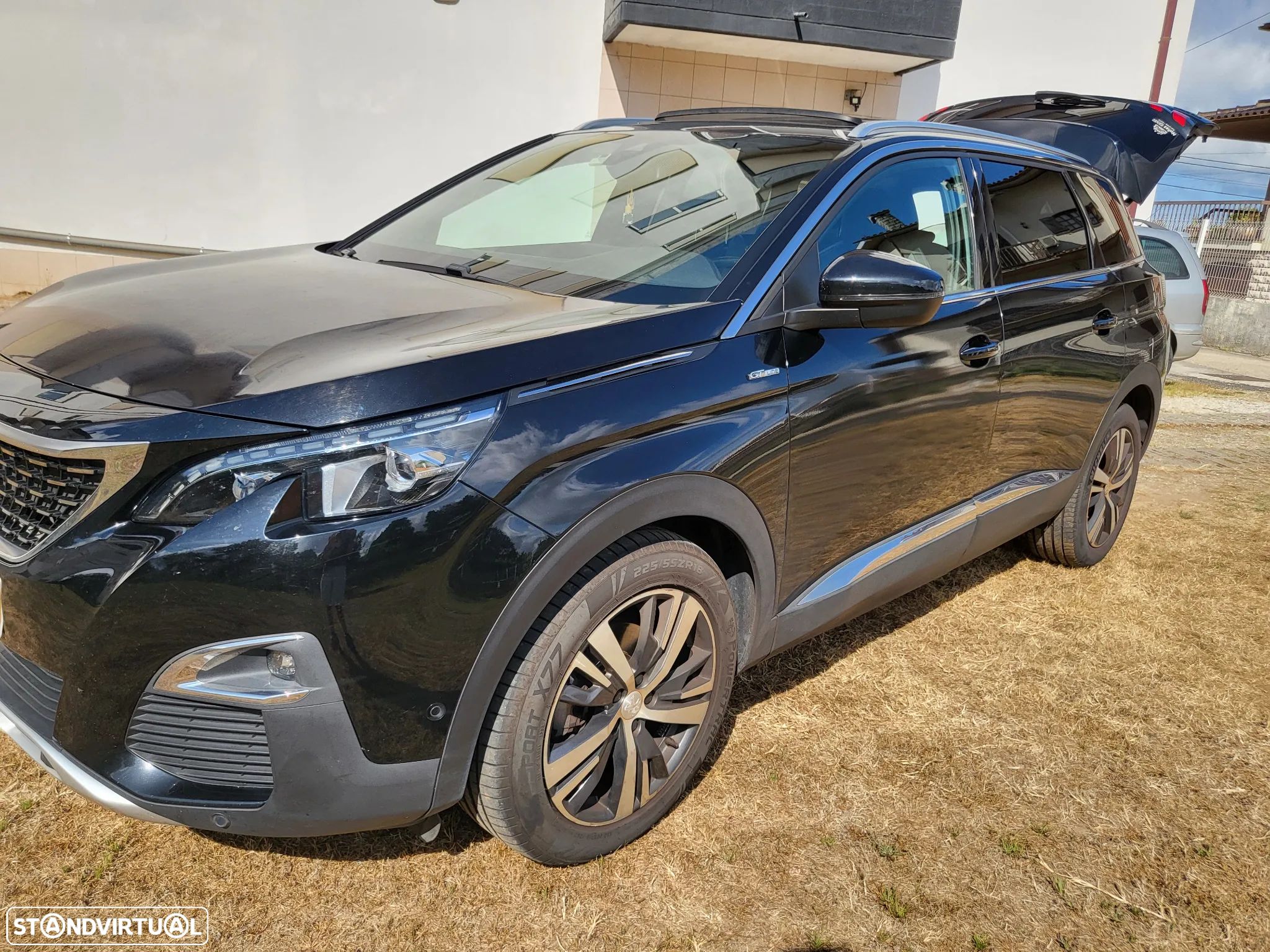 Peugeot 5008 1.5 BlueHDi GT Line EAT8 - 1