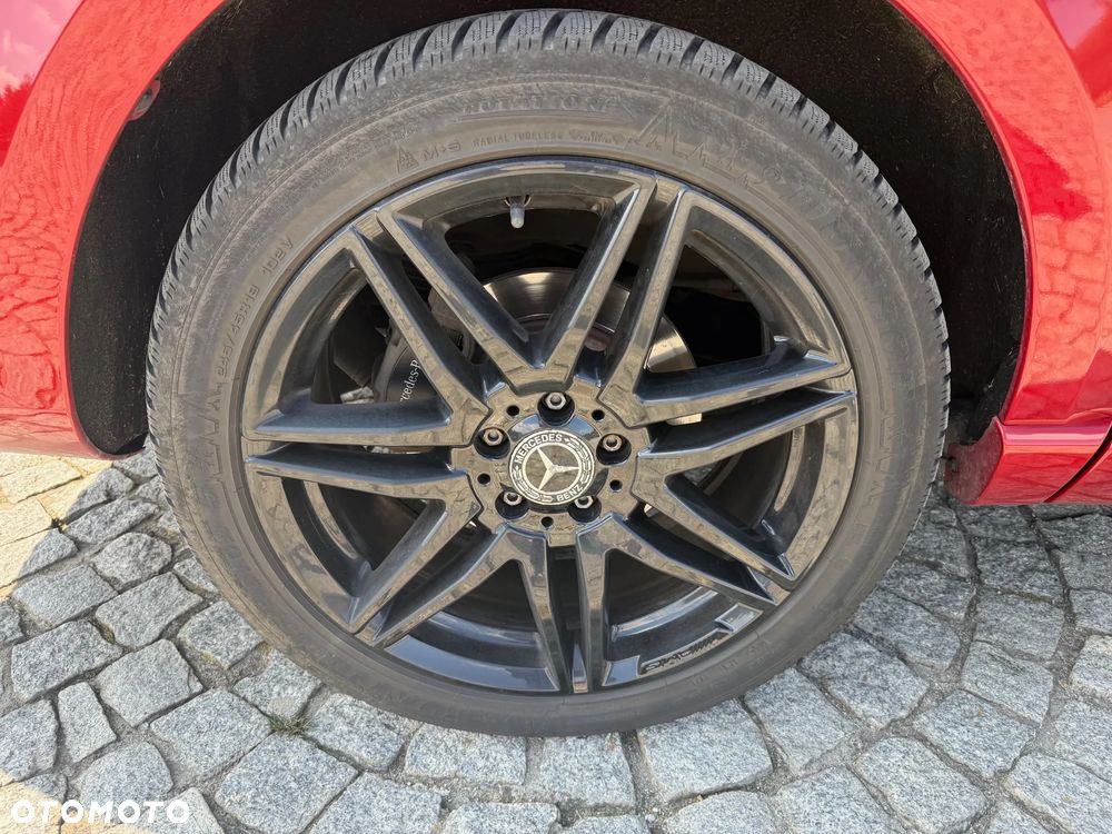 Mercedes-Benz Klasa V 300 d 4-Matic Exclusive 9G-Tronic (d³ugi) - 17