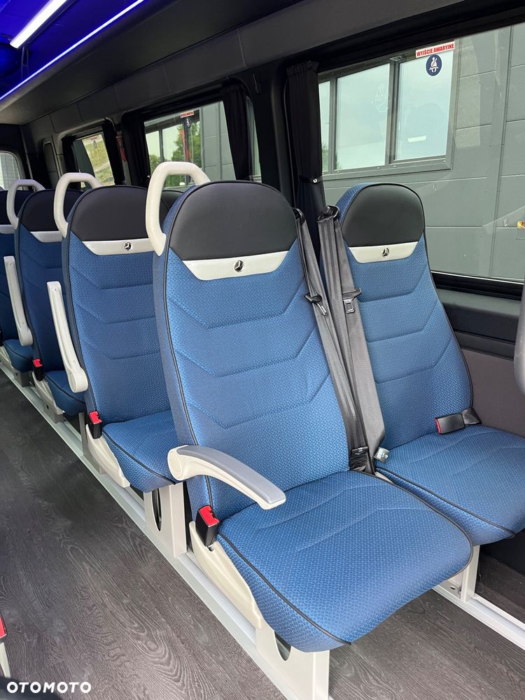 Mercedes-Benz Sprinter 517 - 10