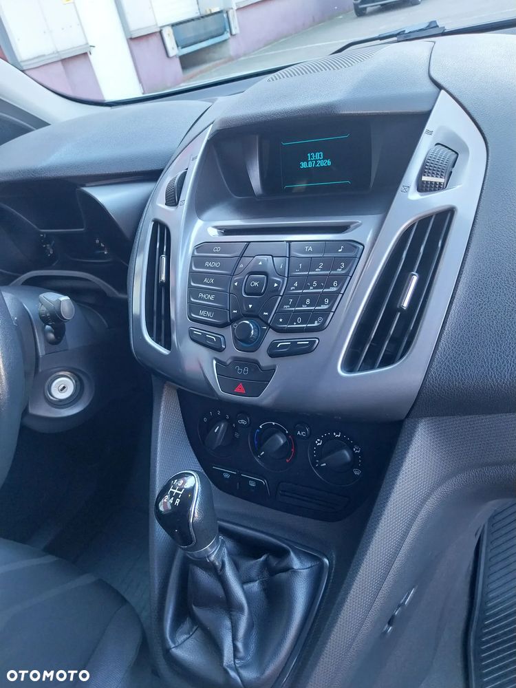 Ford Transit Connect - 13