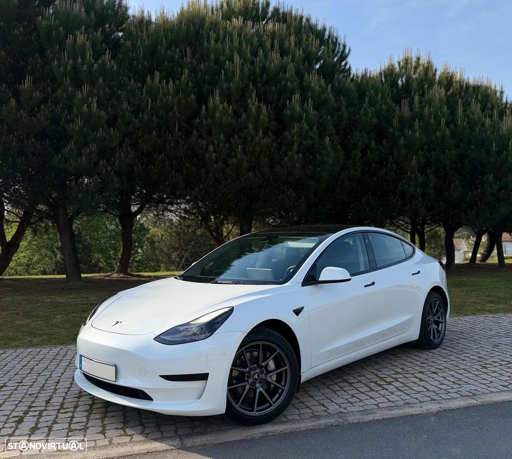 Tesla Model 3 Standard Range Plus RWD - 1