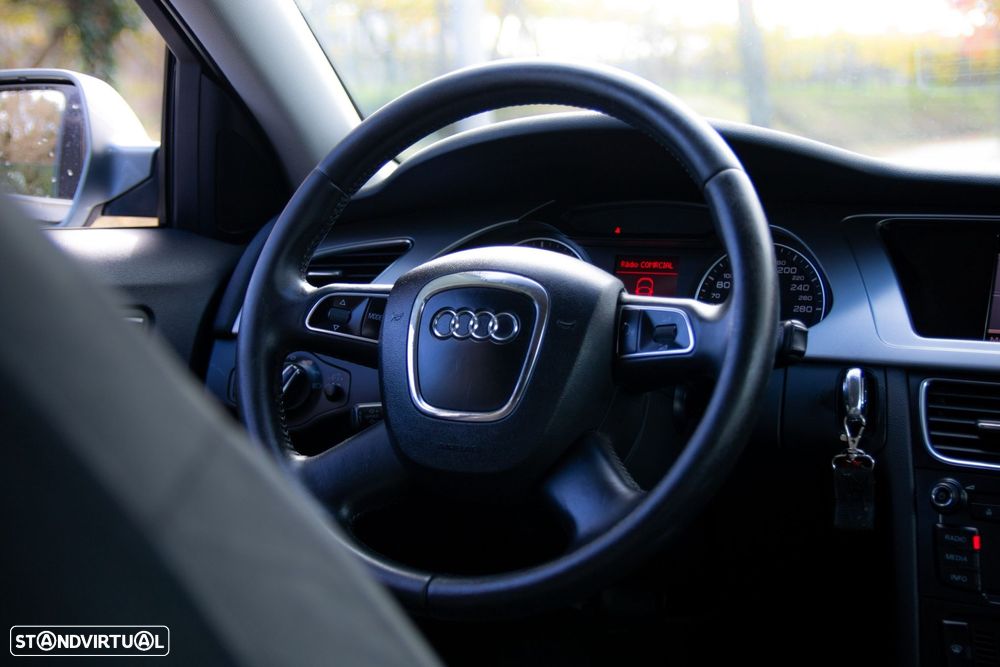 Audi A4 Avant 2.0 TDI Advance - 41
