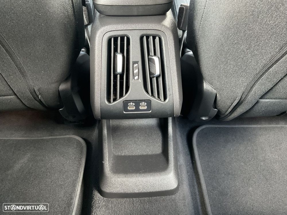 BMW 225xe Active Tourer e xDrive - 38