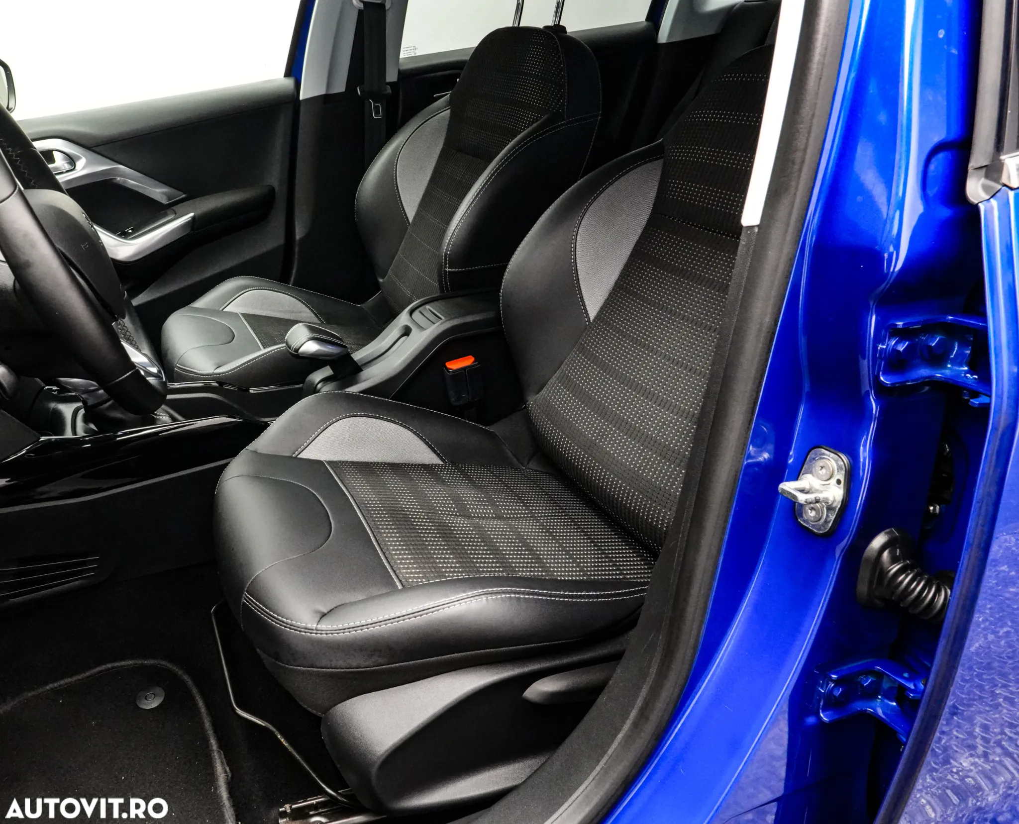 Peugeot 2008 1.5 BlueHDI FAP Allure - 14
