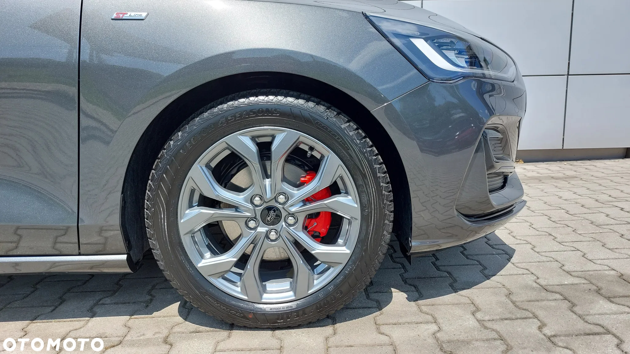 Ford Focus 1.0 EcoBoost mHEV ST-Line X - 5