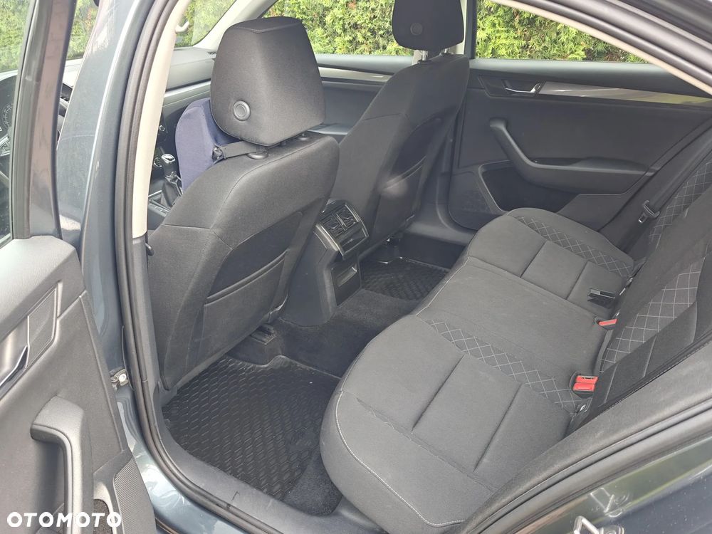 Skoda Superb 1.8 TSI Active - 18