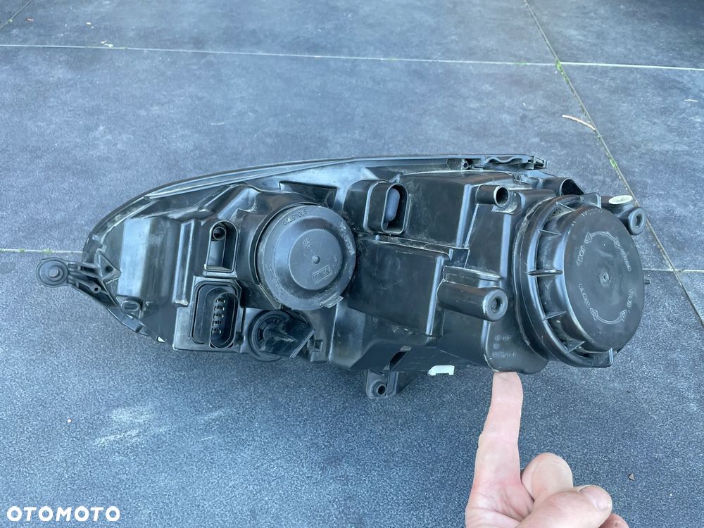 VW GOLF V 5 LAMPA REFLEKTOR PRAWY LEWY PRAWA LEWA PRZÓD CZARNA HELLA 03-09 GTI - 6