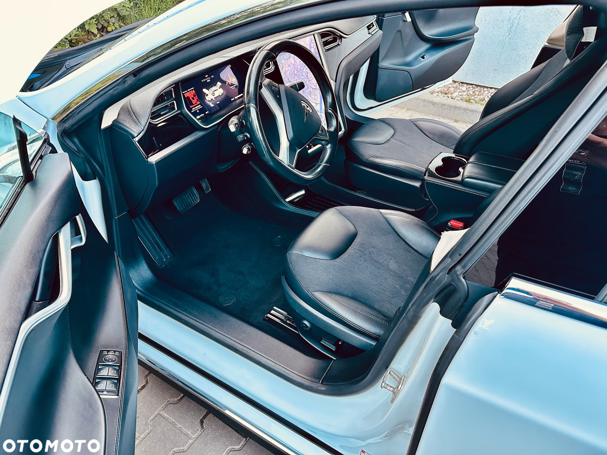 Tesla Model S Standard - 11