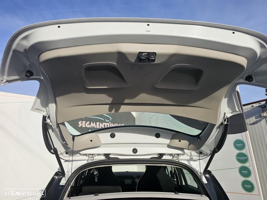 Renault Zoe (c/ Bateria) Z.E. 50 EXPERIENCE - 17