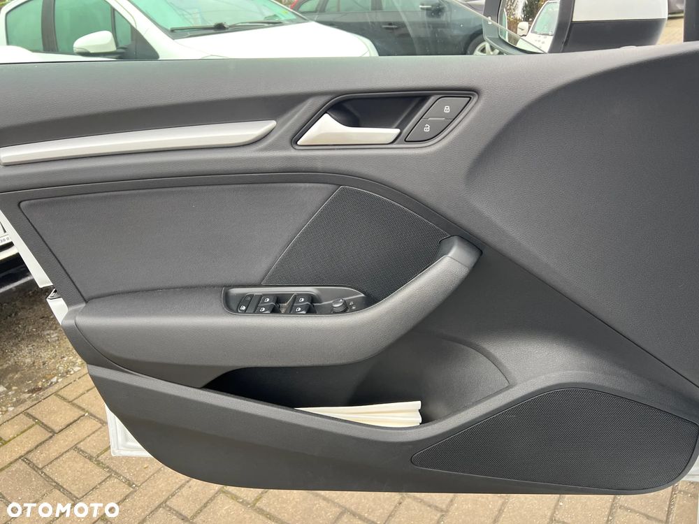 Audi A3 Sportback - 18