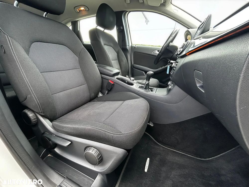 Mercedes-Benz B 180 BlueEfficiency Edition 1 - 18