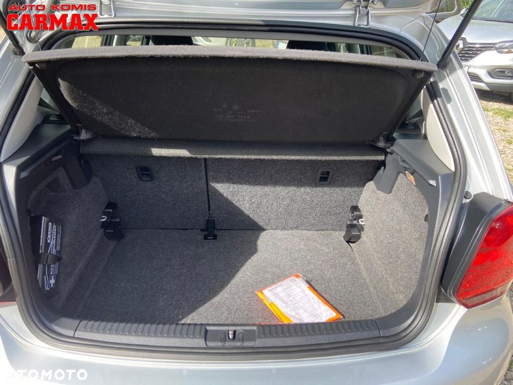 Volkswagen Polo - 12