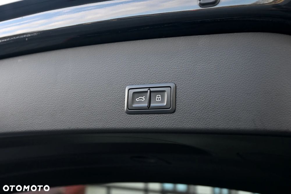 Audi A6 Avant 2.0 TDI quattro S tronic - 40