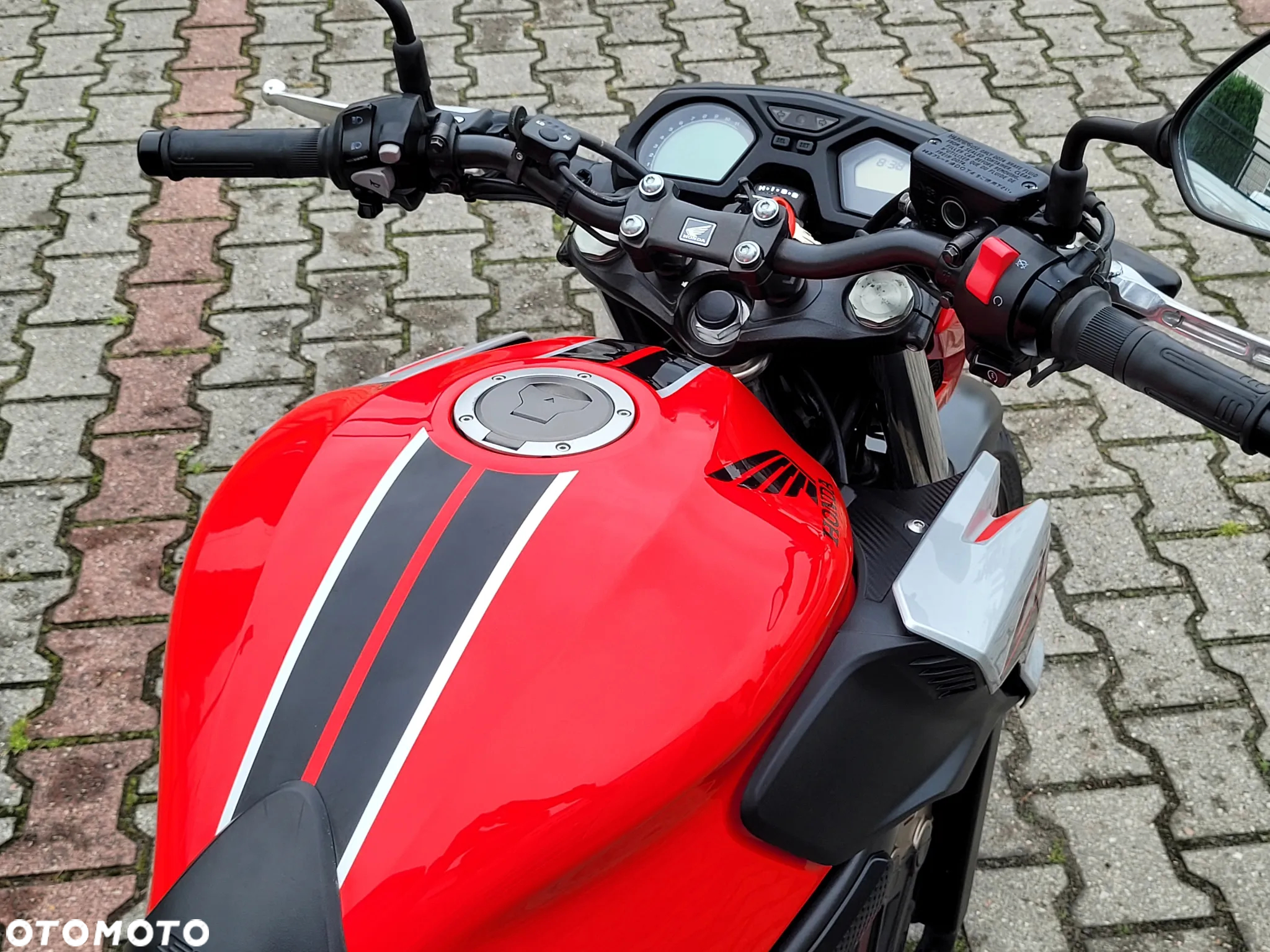 Honda CB - 9