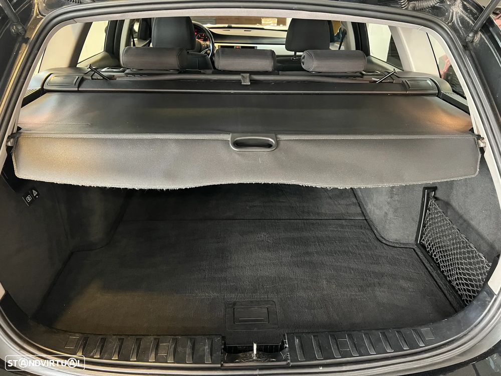 BMW 320 d Touring Dynamic - 19