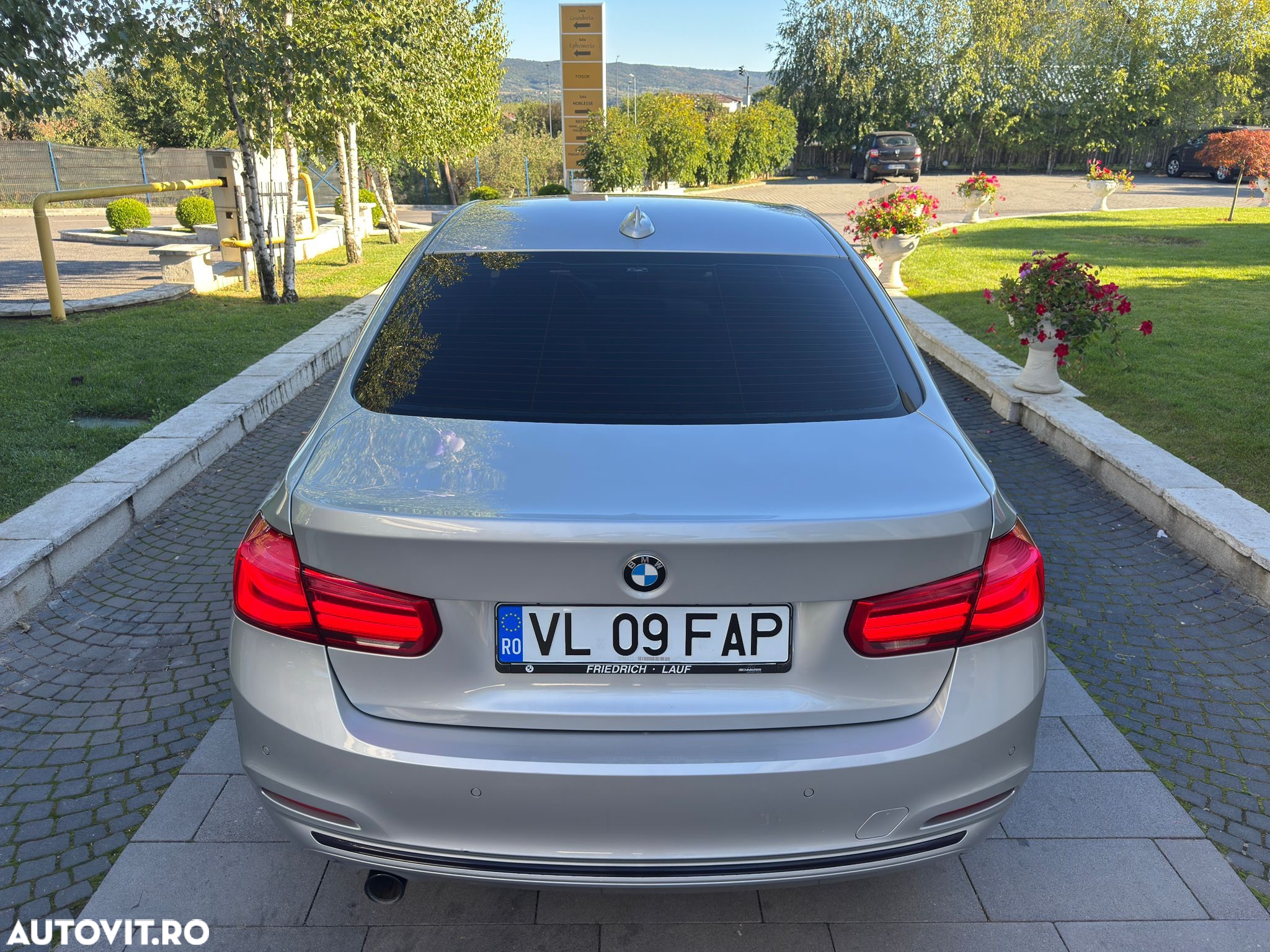BMW Seria 3 - 2