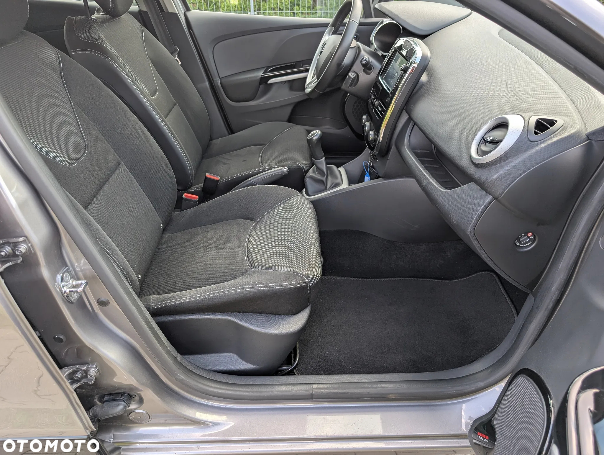 Renault Clio 1.2 16V Zen - 20