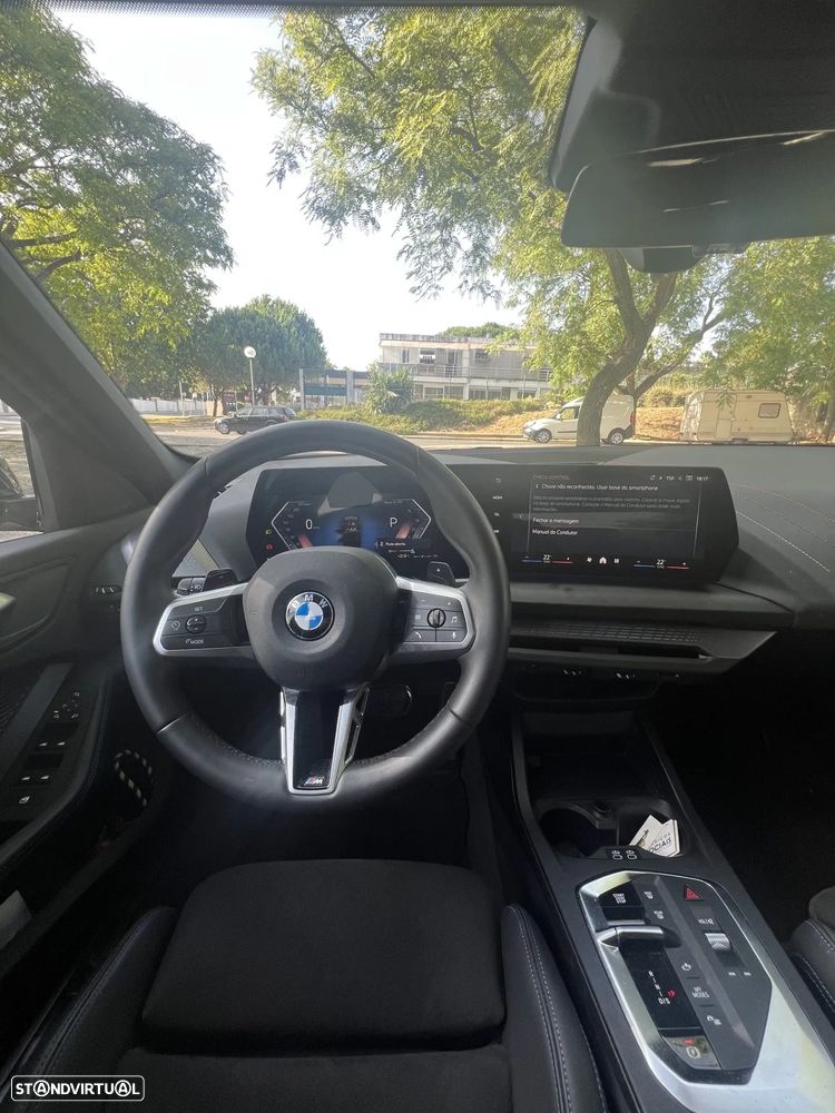 BMW 118 d Pack Desportivo M - 7