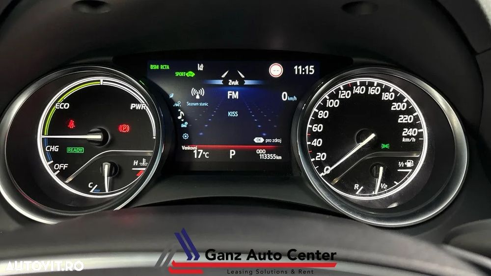 Toyota Camry Executive - 11