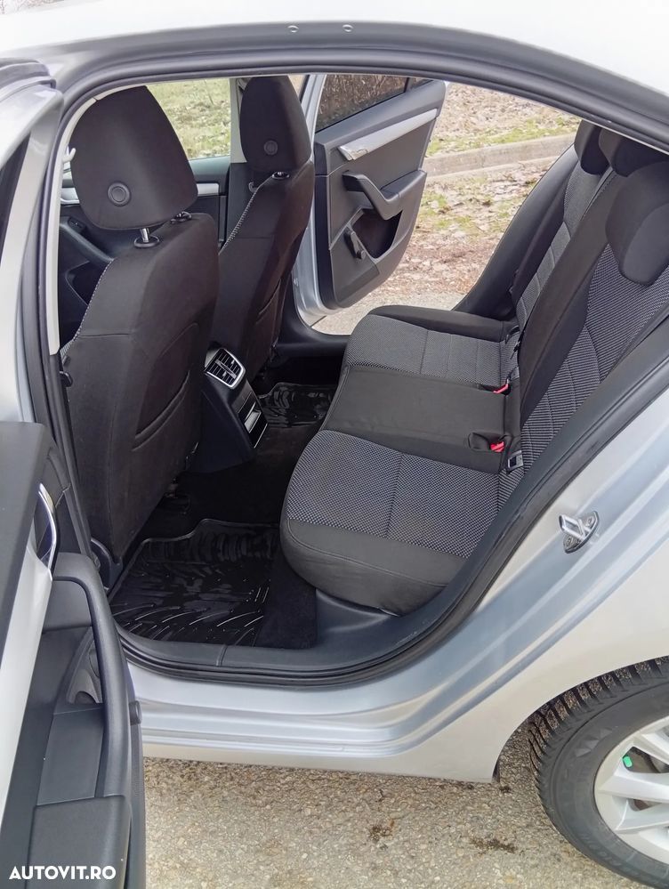 Skoda Octavia 1.2 TSI ELEGANCE - 6