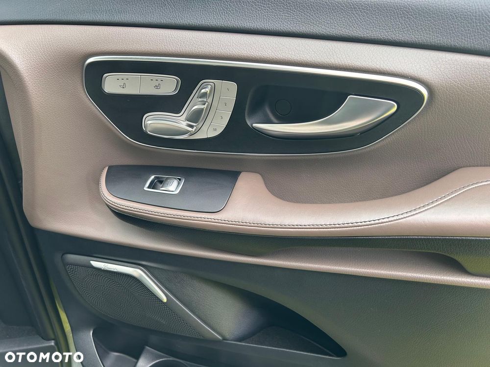 Mercedes-Benz Klasa V 300 d 4-Matic Avantgarde 9G-Tronic (długi) - 8