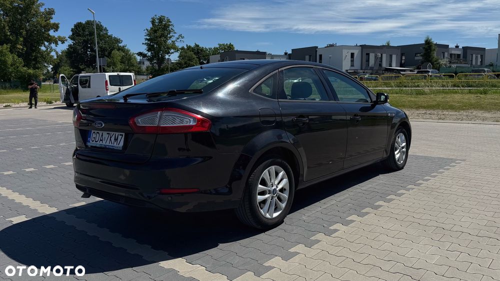 Ford Mondeo 2.0 TDCi Ambiente - 36
