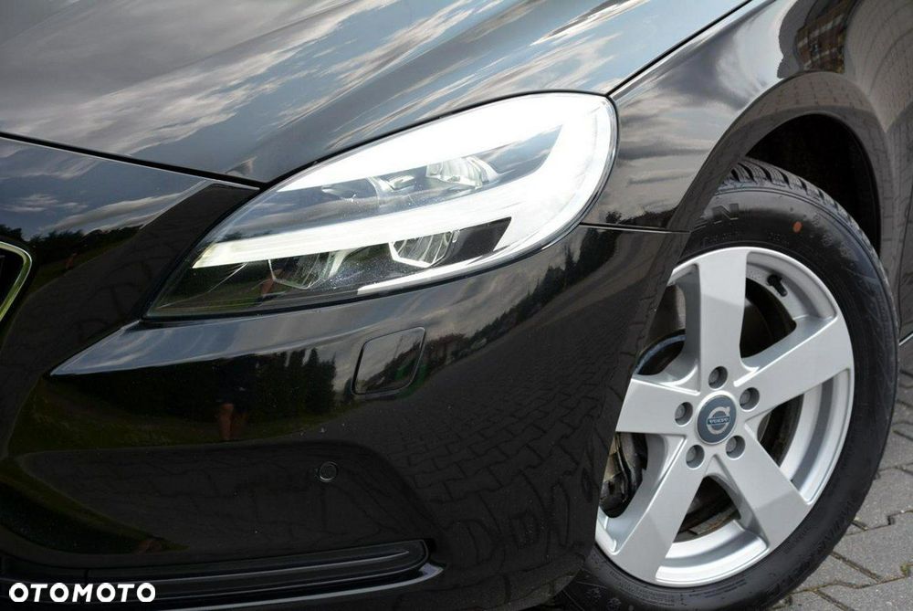 Volvo V40 D2 Drive-E Momentum - 8