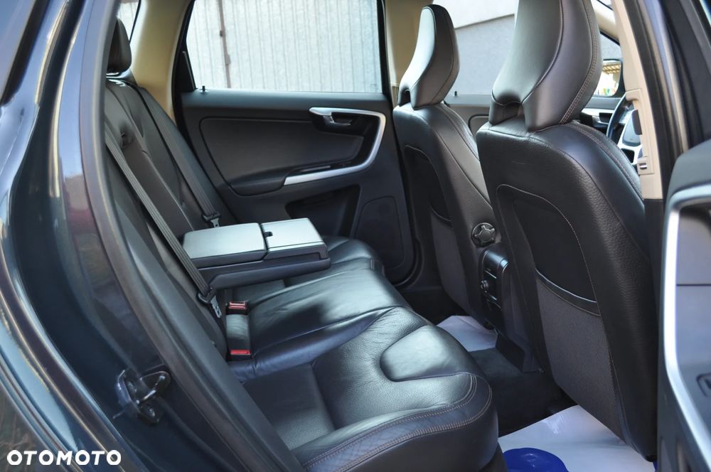 Volvo XC 60 D3 Momentum - 18