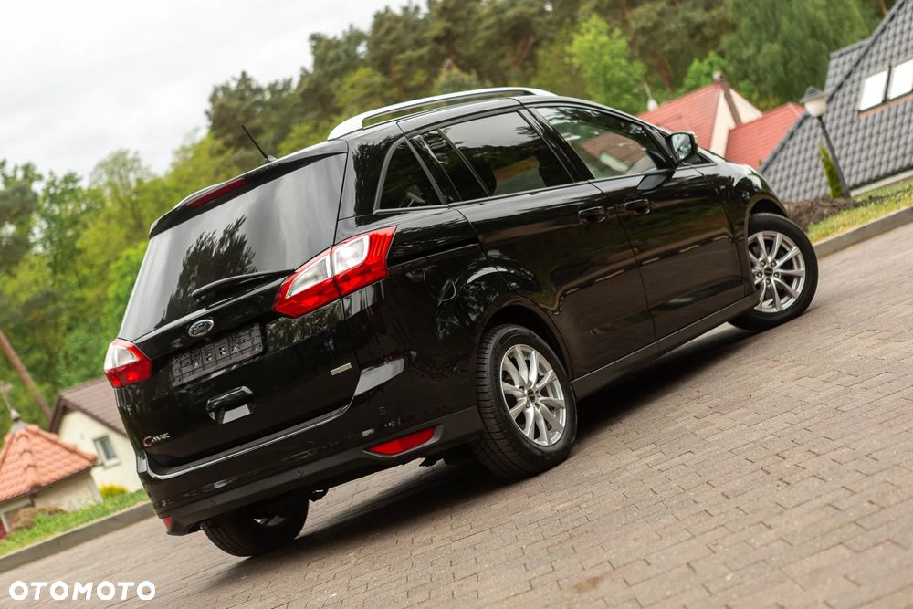 Ford Grand C-MAX - 19
