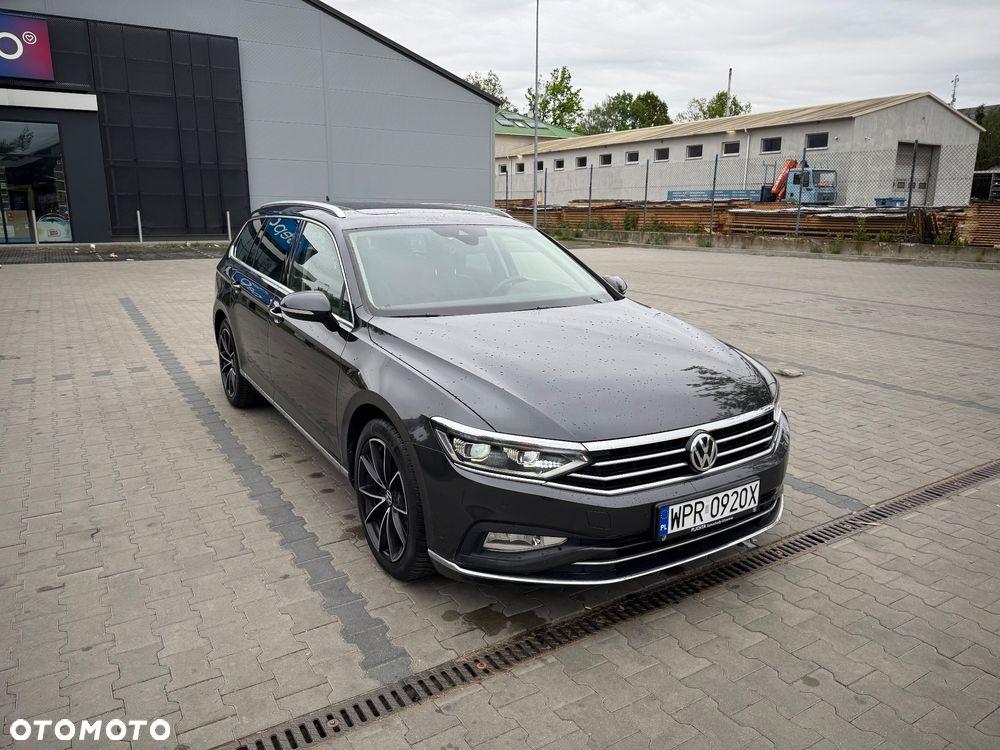 Volkswagen Passat 2.0 TDI Elegance DSG - 12
