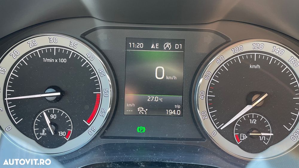 Skoda Karoq 2.0 TDI SCR 4x4 DSG Sportline - 12