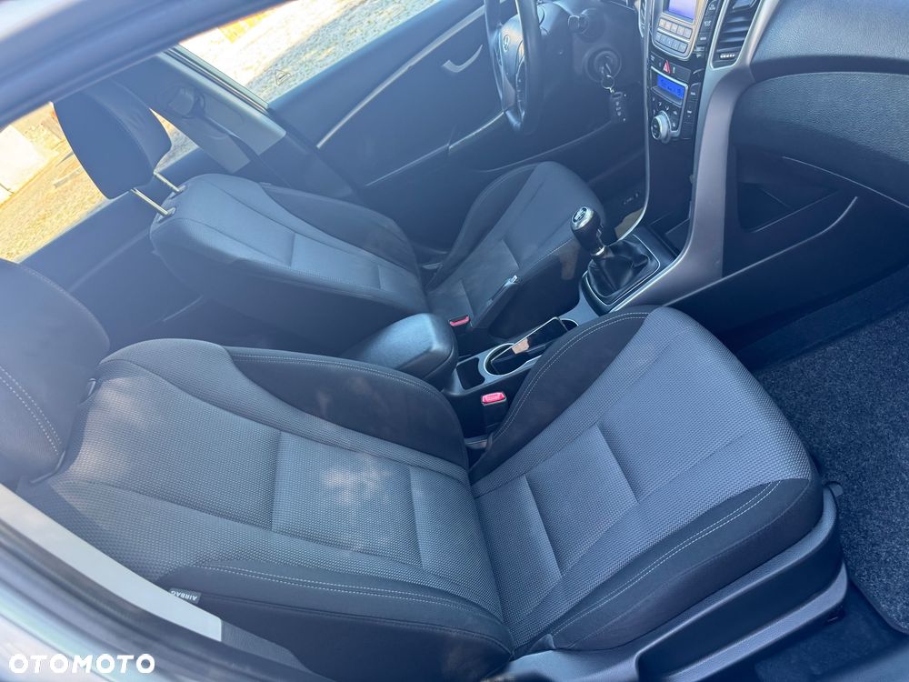 Hyundai i30 1.6 CRDI Trend - 26