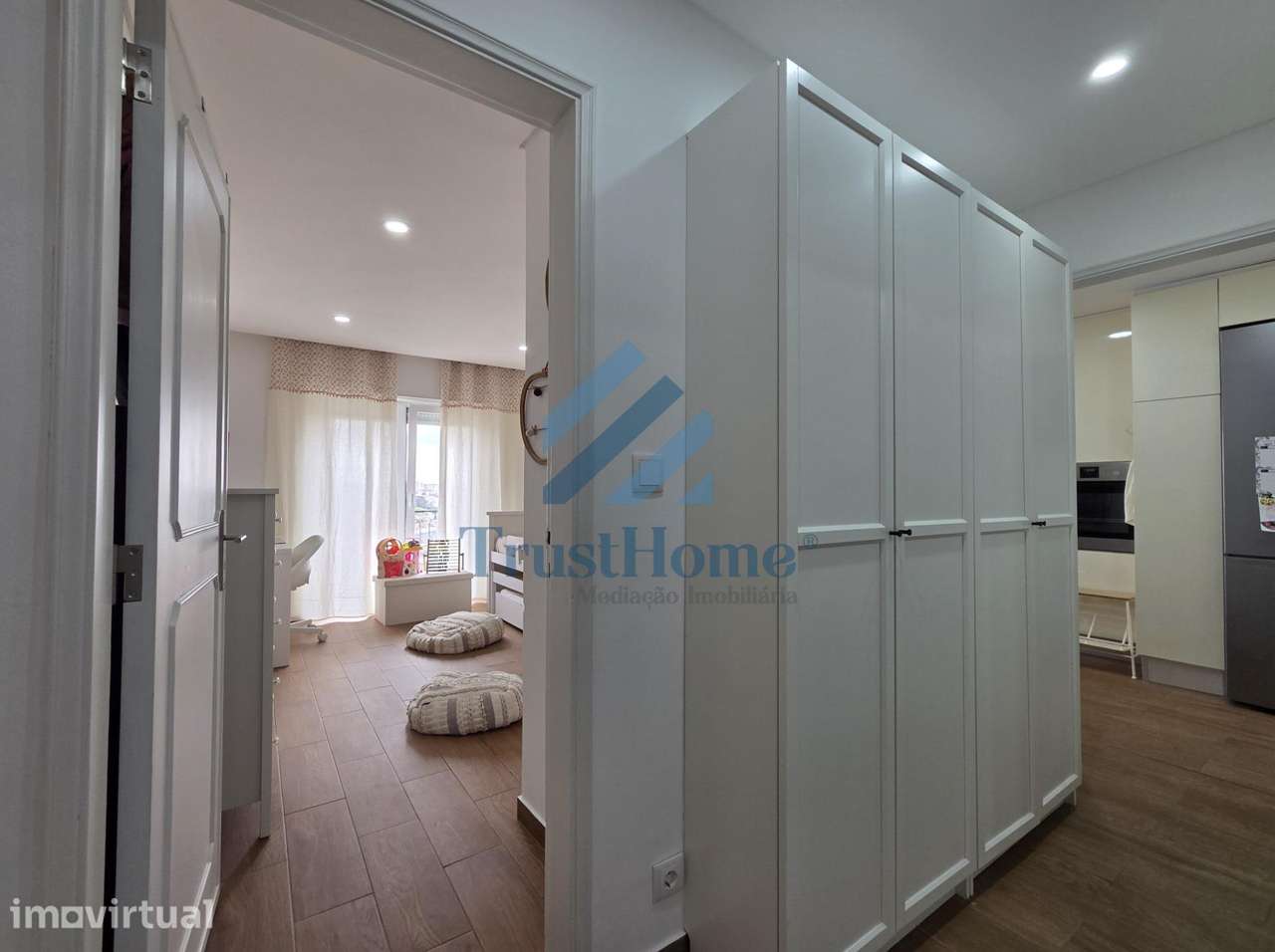 T2 na 1ª fase do Casal do Cotão remodelado e vista desafogada - Grande imagem: 3/32