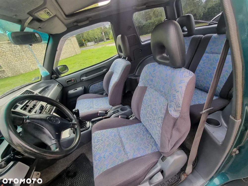 Toyota RAV4 2.0 Special - 19