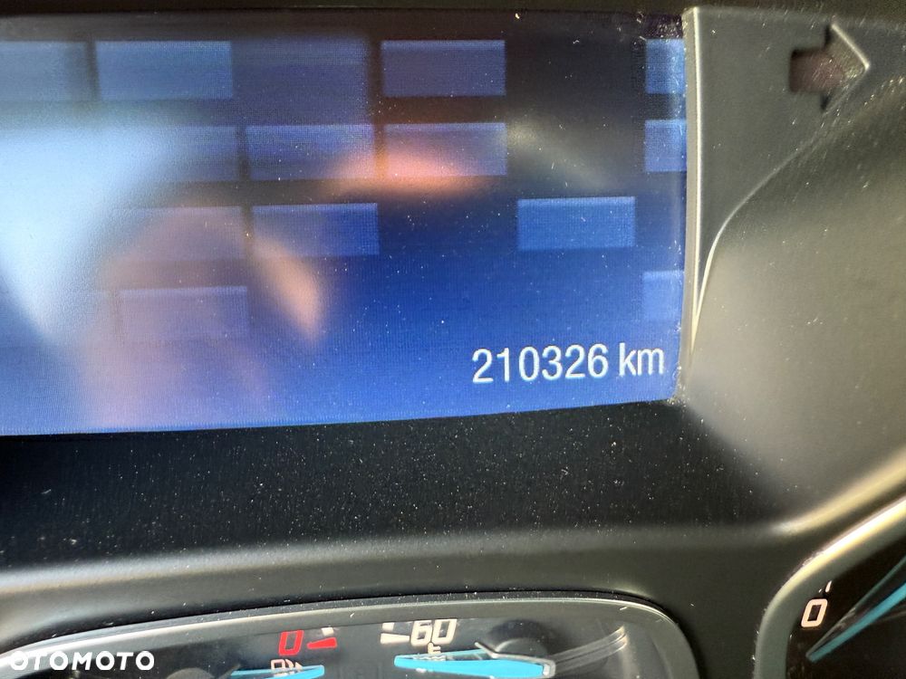 Ford Kuga 2.0 TDCi 2x4 Individual - 26