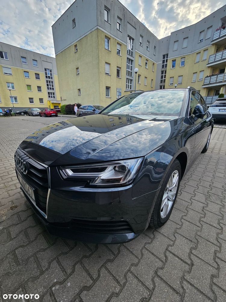 Audi A4 Avant 40 g-tron S tronic - 31