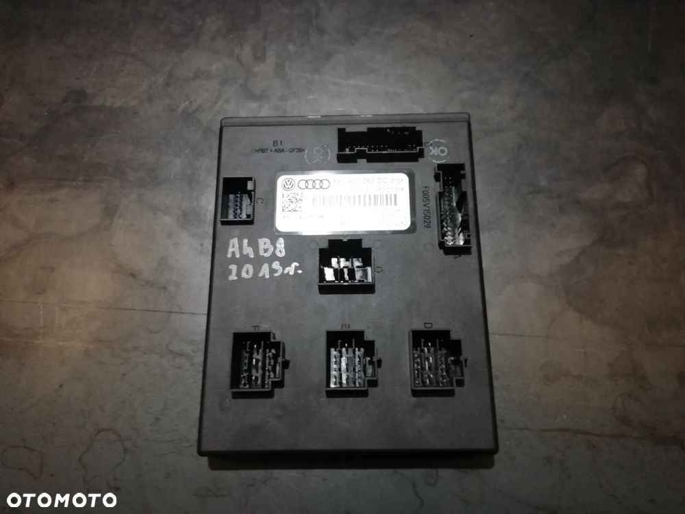 AUDI A4 B8 LIFT MODUŁ STEROWNIK KOMFORTU 8K0907063DC - 1