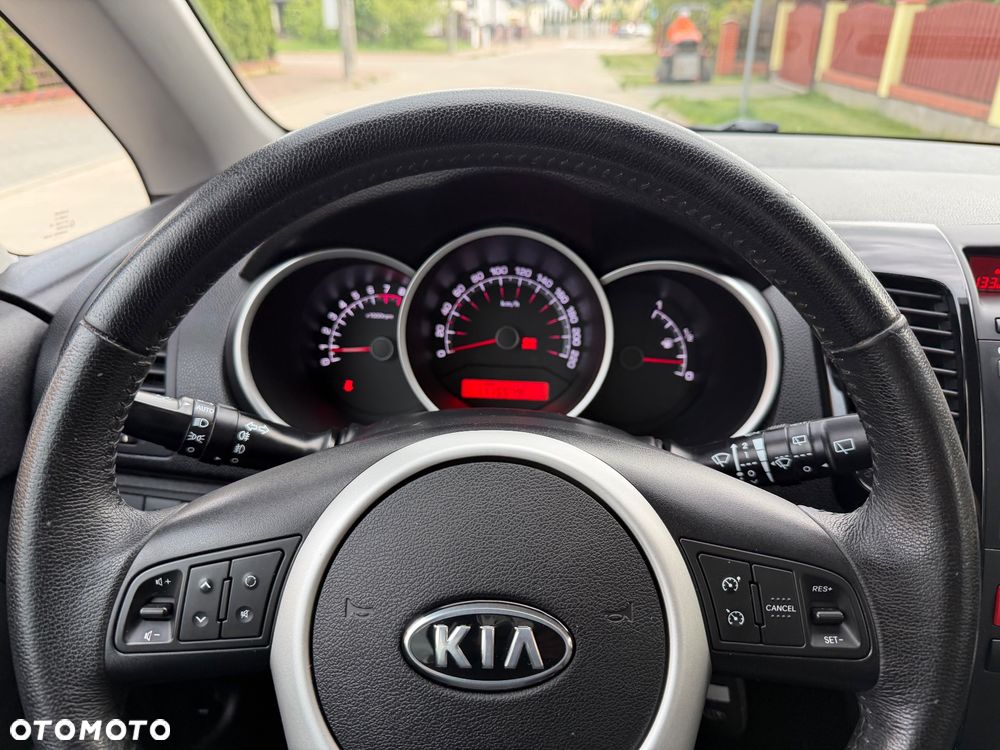 Kia Venga 1.6 CVVT Titanium Collection - 7