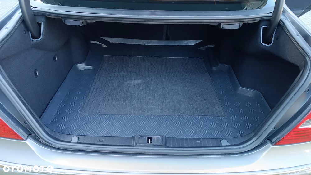 Mercedes-Benz Klasa E 200 Kompressor Automatik Elegance - 19