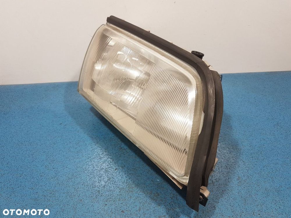 MERCEDES-BENZ C180 W202 REFLEKTOR PRAWY - 8