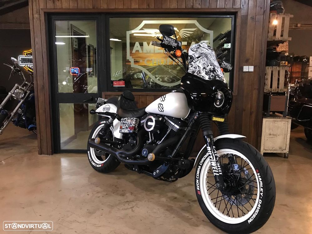 Harley-Davidson Dyna Street Bob Club Style - 8