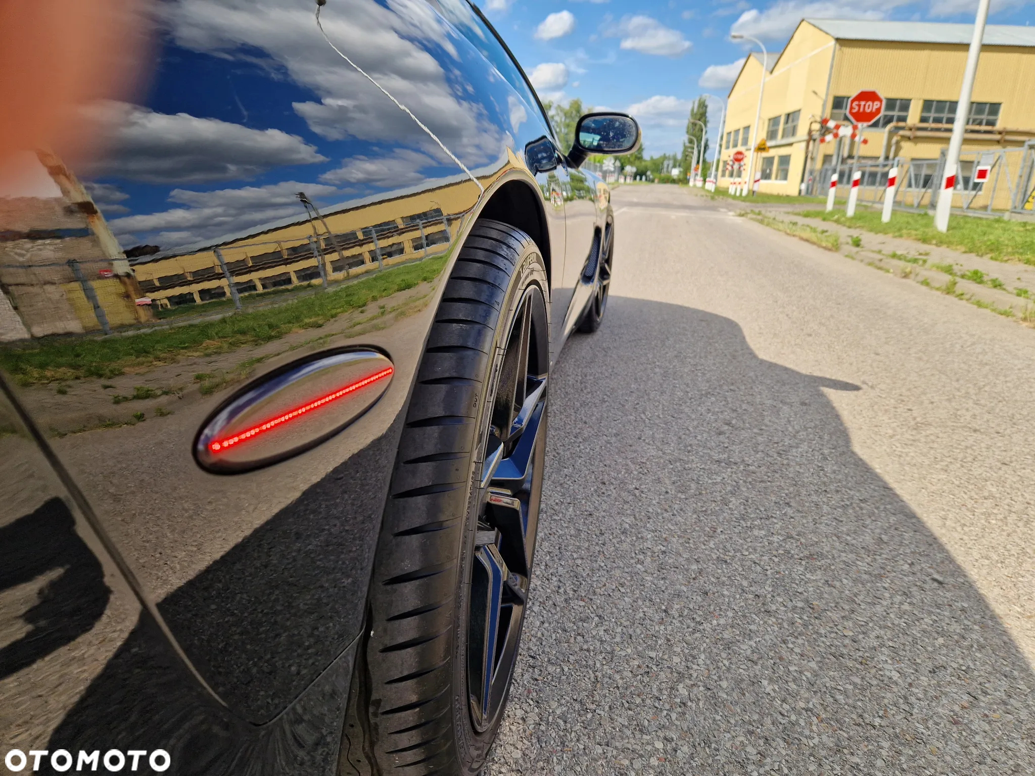Chevrolet Corvette - 13