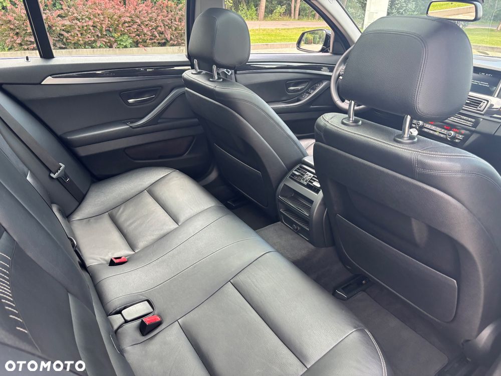 BMW Seria 5 520d Luxury Line - 22