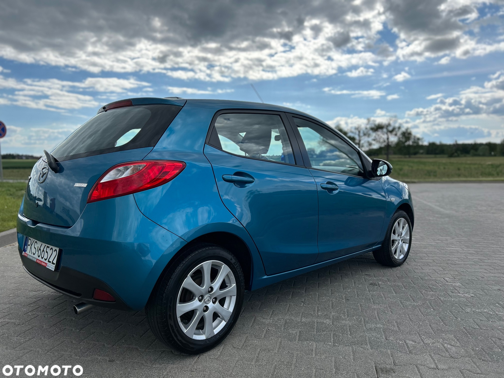 Mazda 2 - 8