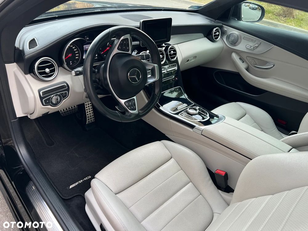 Mercedes-Benz Klasa C 300 7G-TRONIC AMG Line - 13