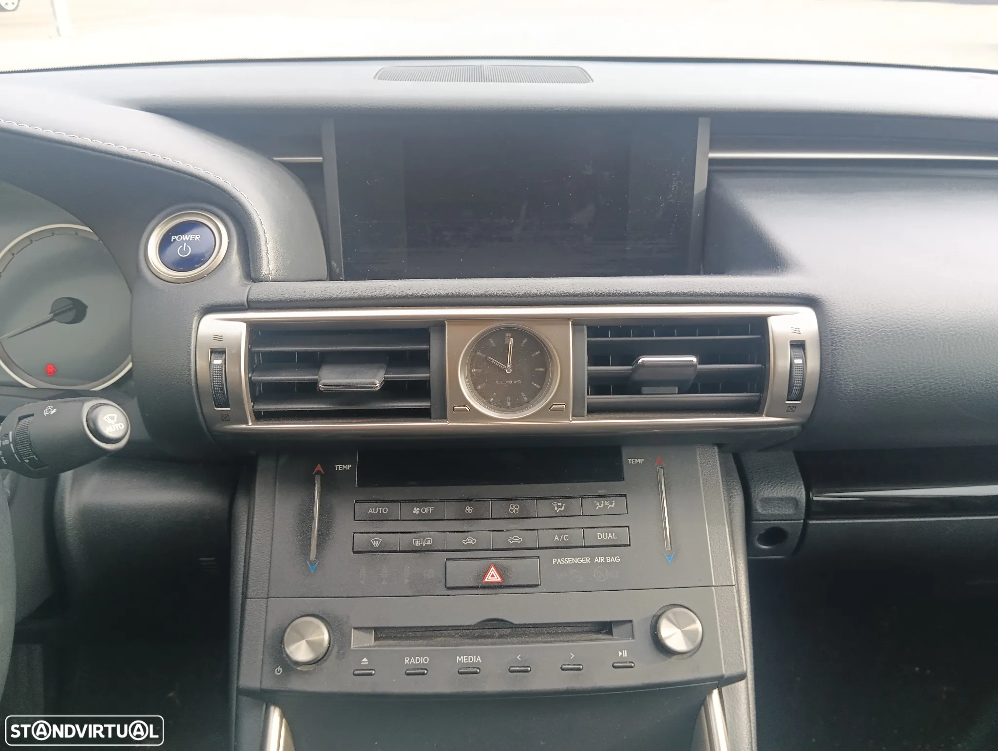 Lexus IS 300H Executive+ - 6